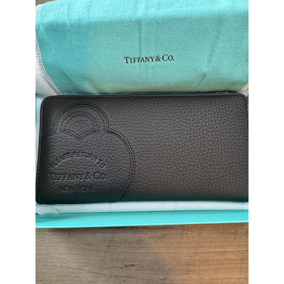 Women's Tiffany & Co. Wallet Black New In Box 8” - Picture 1 of 11